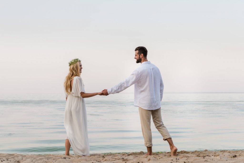 The Do's and Don'ts of a Beach Wedding