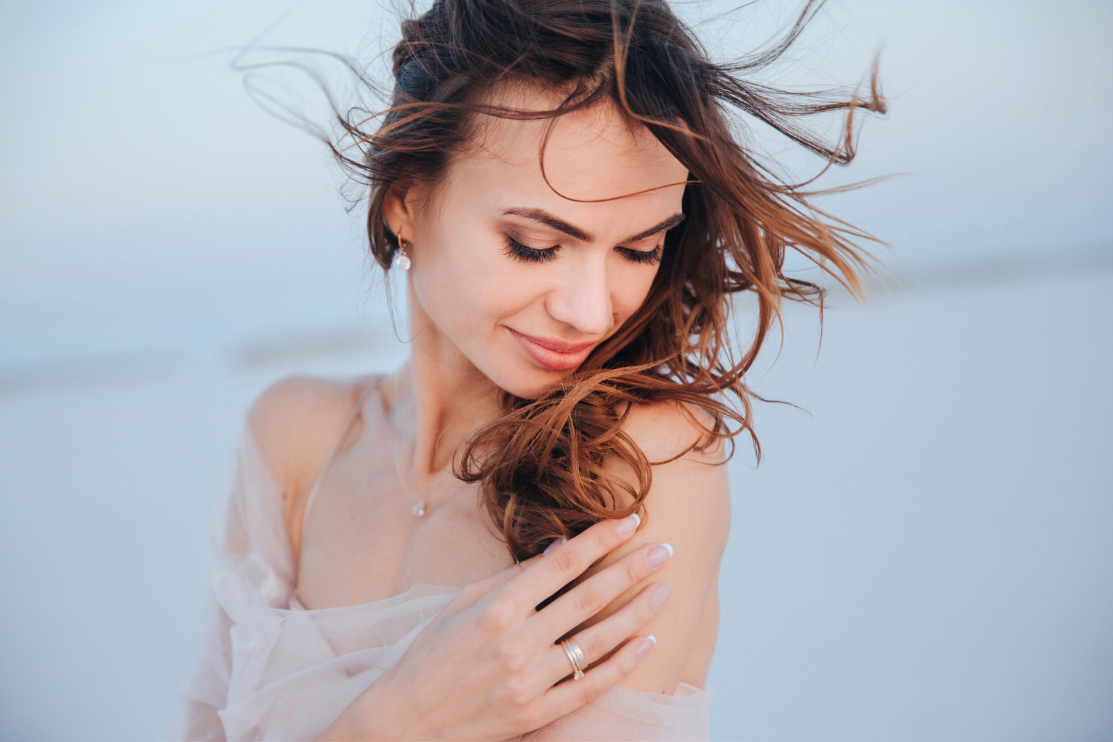 Beauty in Control: Makeup Tips for Your Beach Wedding