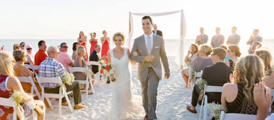 Beach Wedding Dress Code: What You ...