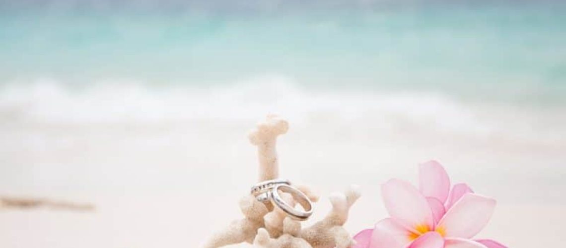 Does-A-Beach-Wedding-Have-To-Be-Pricey-3-Budget-Friendly-Wedding-Venue-Options-At-Lovers-Key-800x531